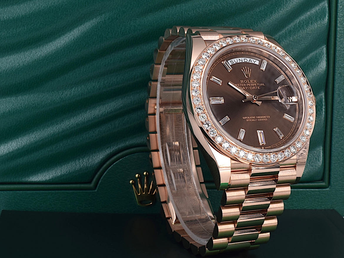 Day-Date 40mm chocolate Diamond dial - custom diamond bezel