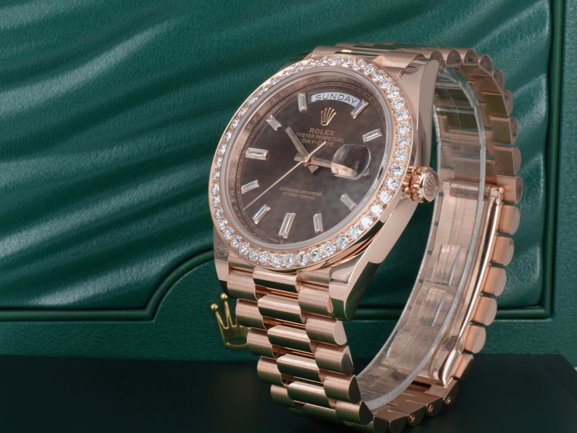 Day-Date 40mm chocolate Diamond dial - custom diamond bezel