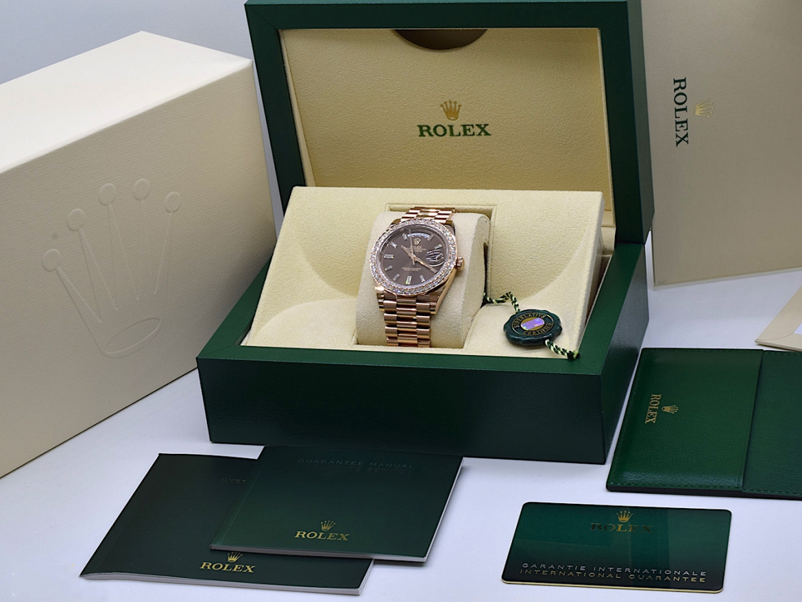 Day-Date 40mm chocolate Diamond dial - custom diamond bezel