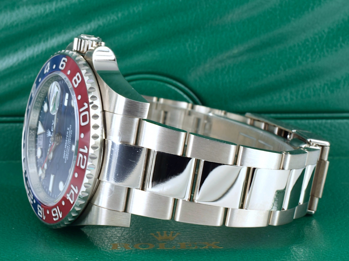 126719BLRO New Stickers 2021 - White Gold & Blue Dial