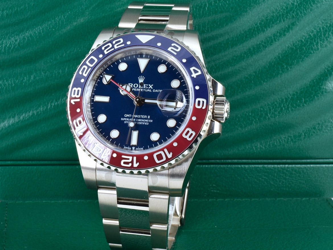 126719BLRO New Stickers 2021 - White Gold & Blue Dial