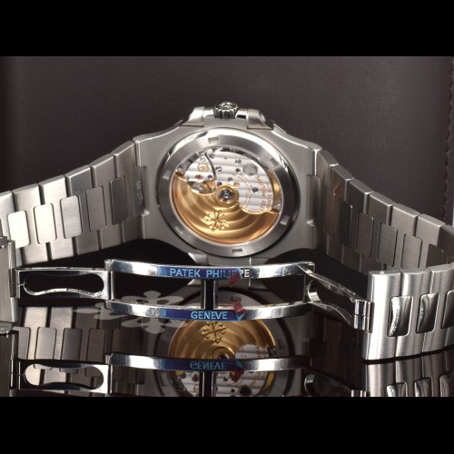 5711/1A-014  Green Dial new 2021