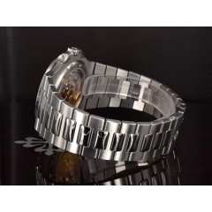 5711/1A-010 Full set like new (Service Patek)