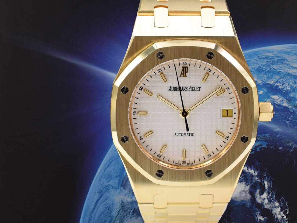 36mm 18k Rare Yellow Gold Automatic - Full Set