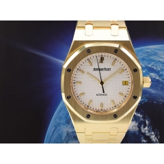 36mm 18k Rare Yellow Gold Automatic - Full Set