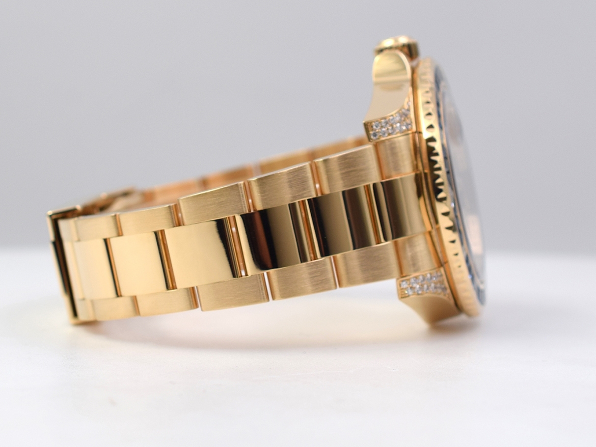 116758SA Diamonds & Sapphires bezel - Like New 2008