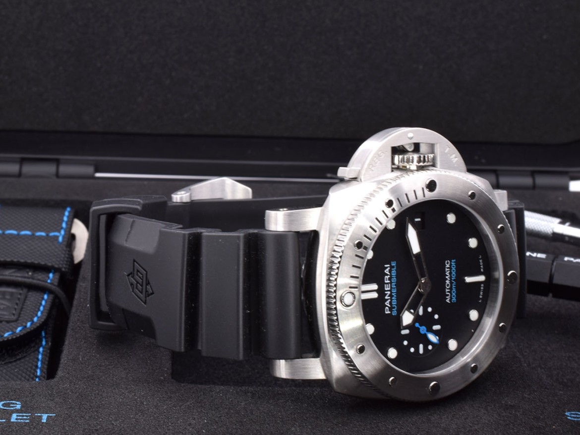 Submersible PAM00973 New