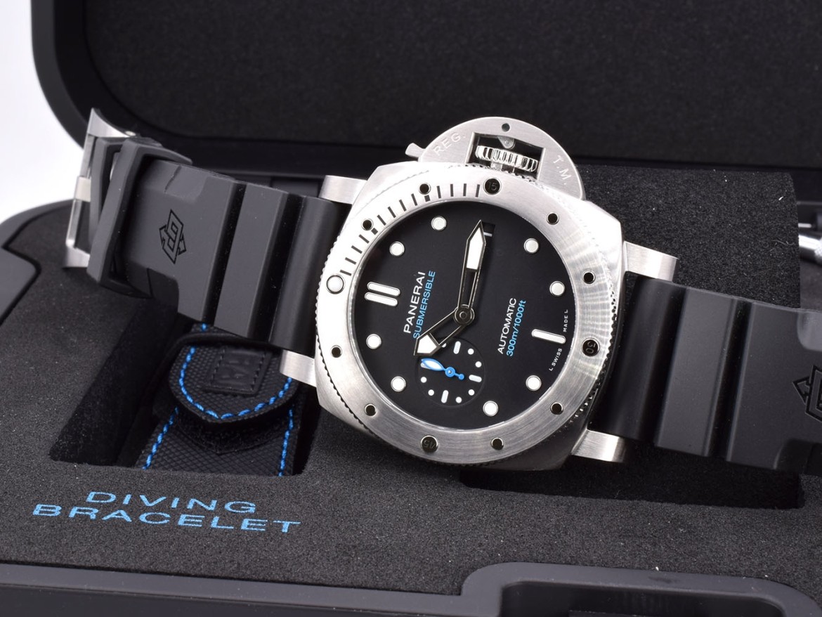 Submersible PAM00973 New