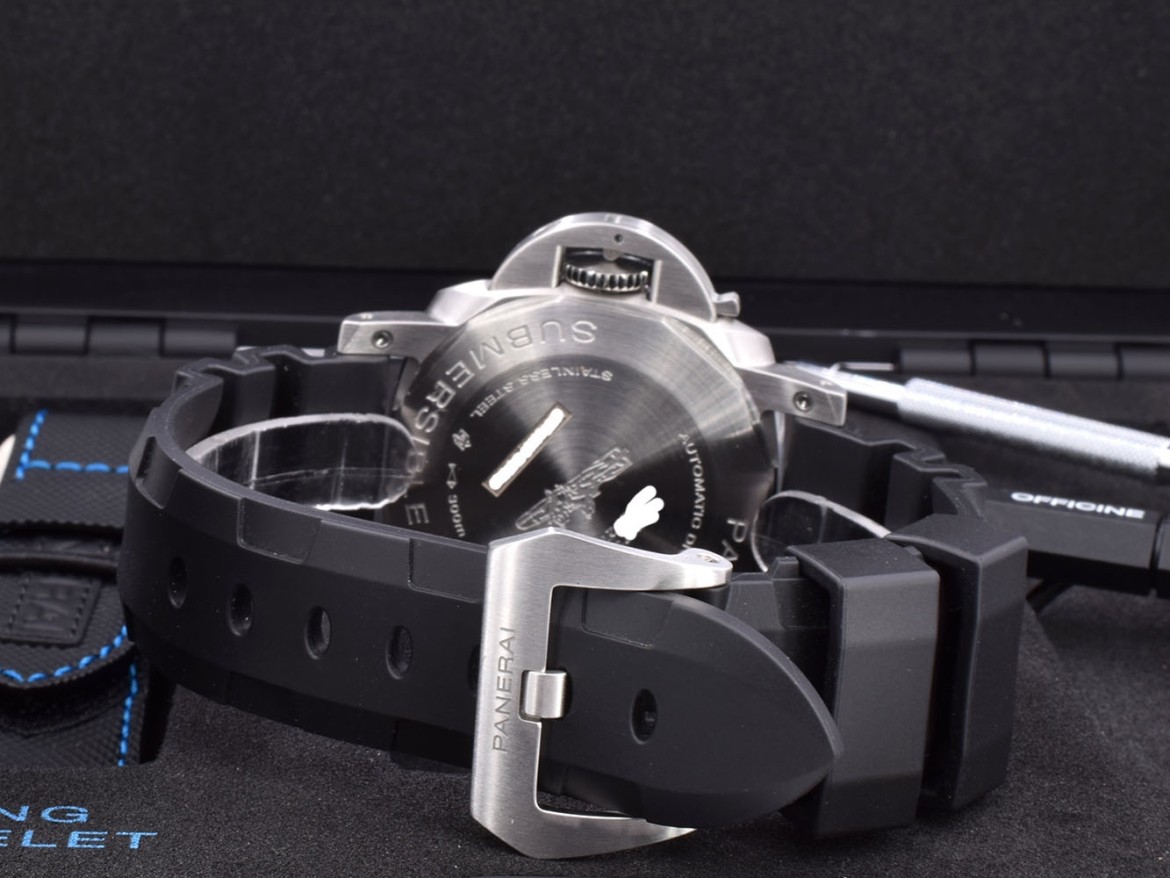 Submersible PAM00973 New