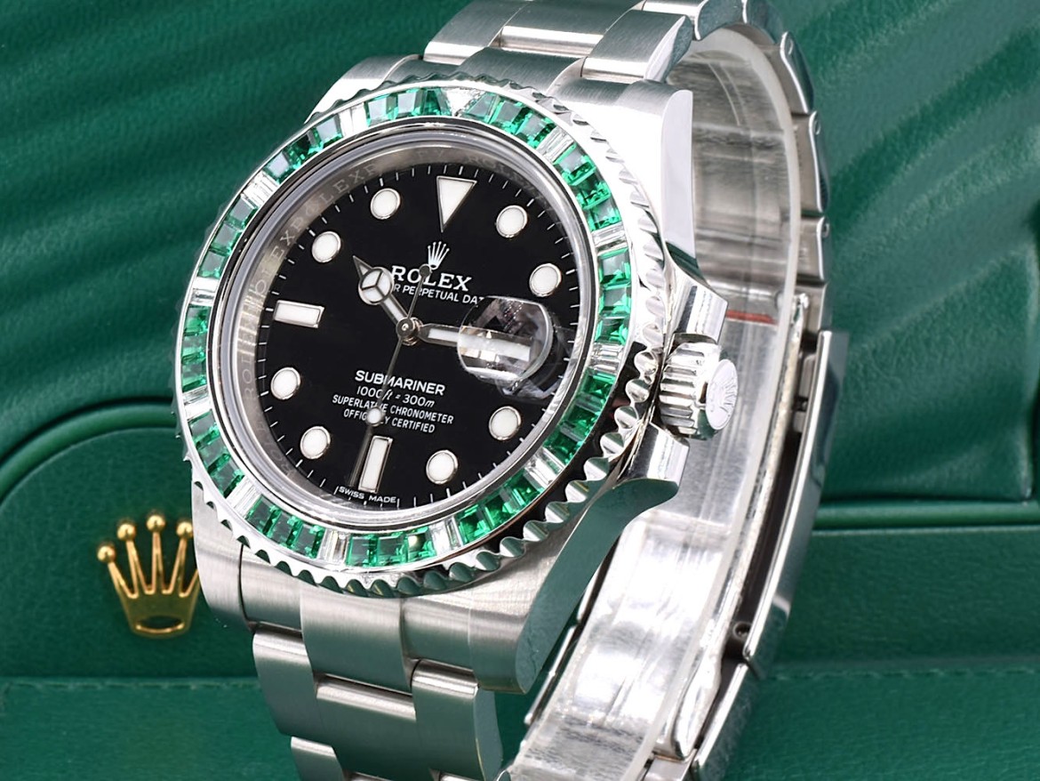 116610LN Emeralds Bezel