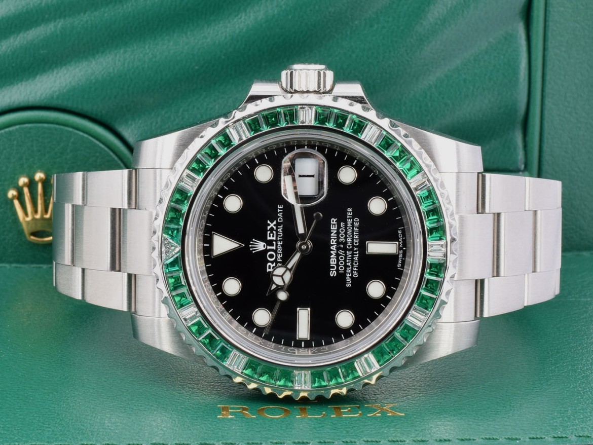 116610LN Emeralds Bezel