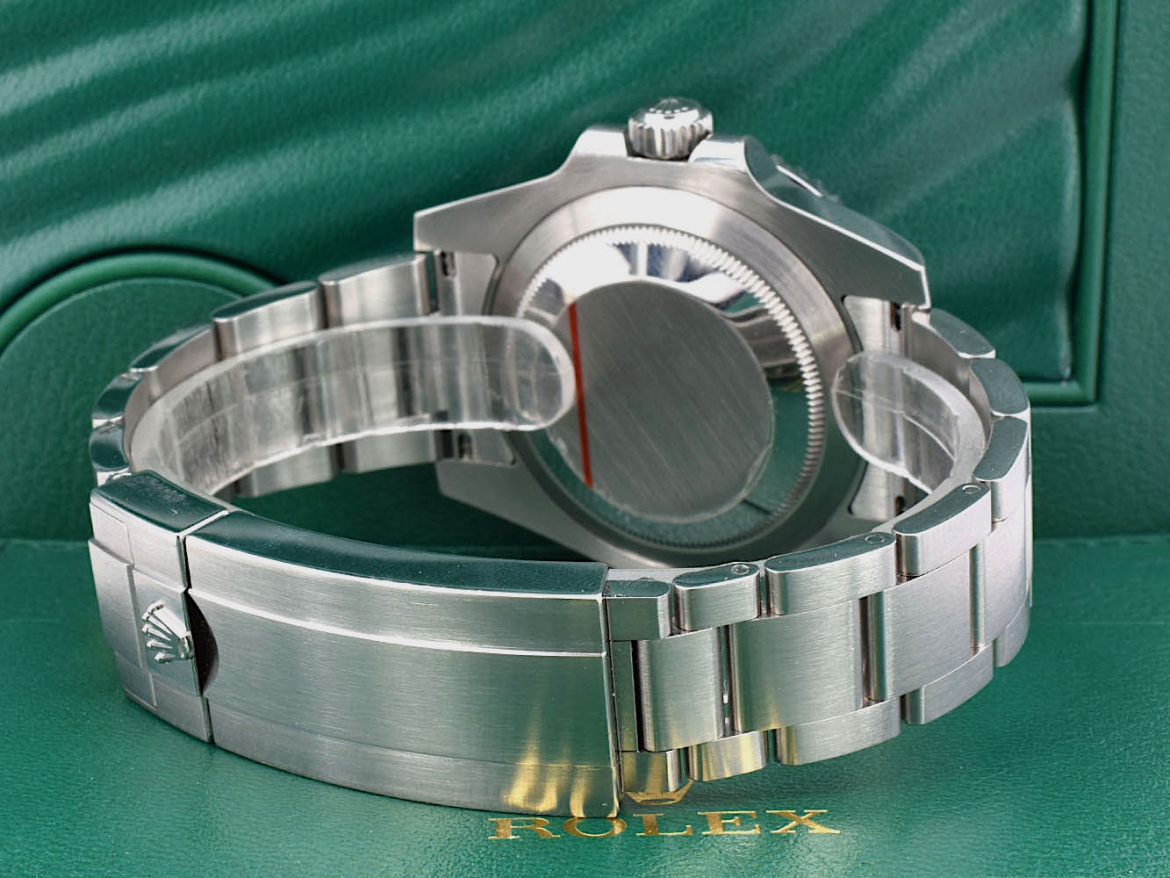 116610LN Emeralds Bezel