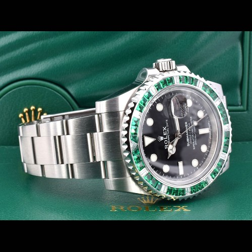 116610LN Emeralds Bezel