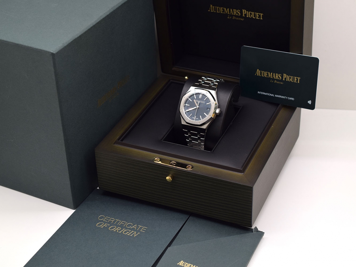 15550ST Blue Selfwinding "50th Anniversary" - New 2022