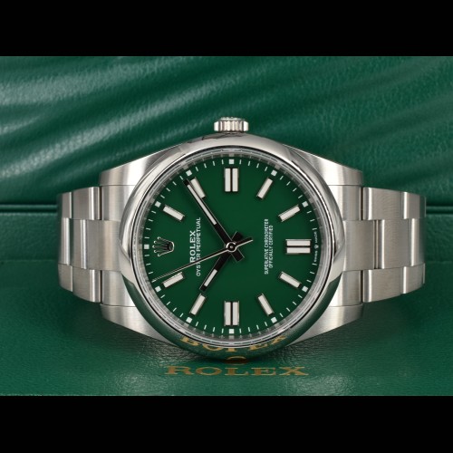 41mm ref. 124300 Green Dial New
