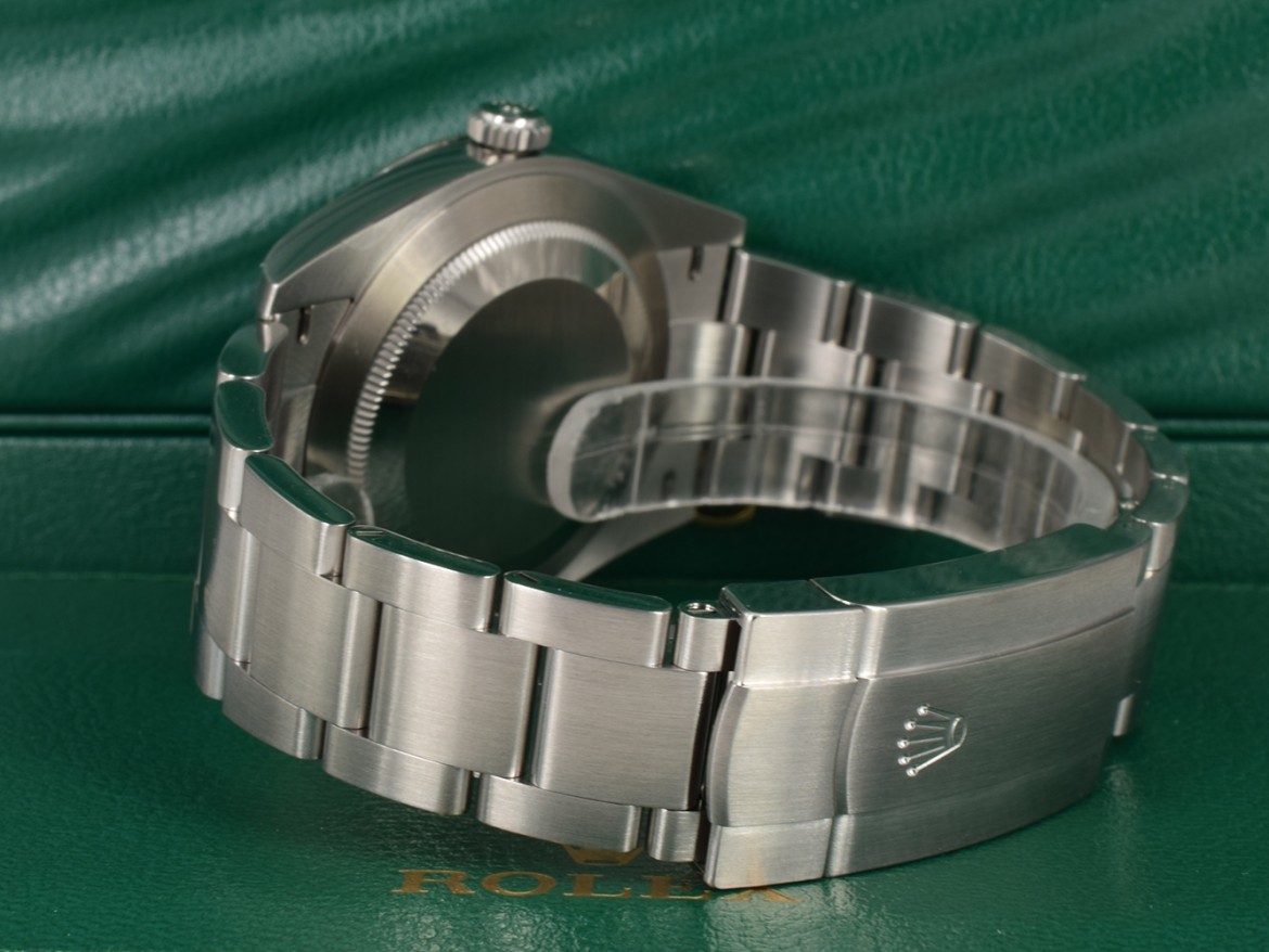 41mm ref. 124300 Green Dial New