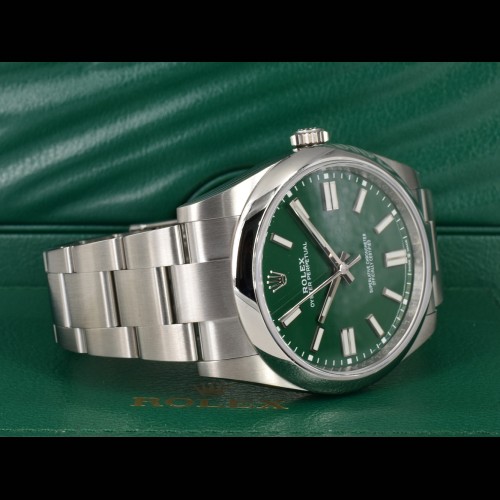 41mm ref. 124300 Green Dial New