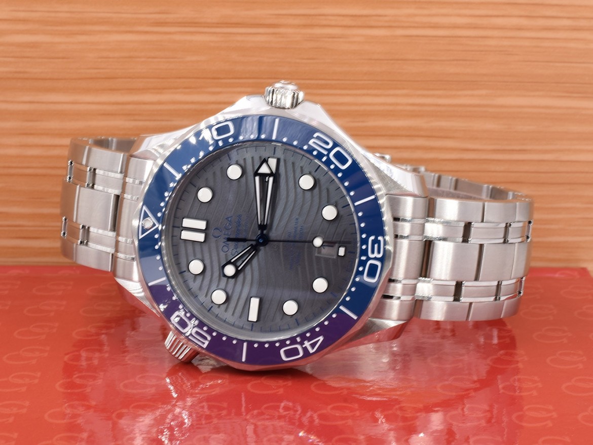 Diver 300 M CO‑AXIAL MASTER CHRONOMETER 42 MM