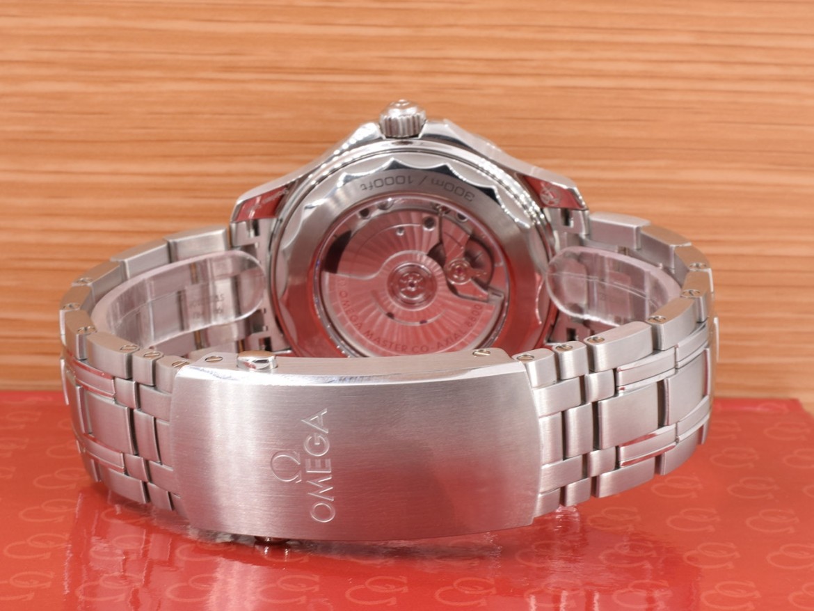 Diver 300 M CO‑AXIAL MASTER CHRONOMETER 42 MM