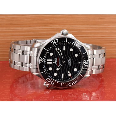 Diver 300 M CO‑AXIAL MASTER CHRONOMETER 42 MM