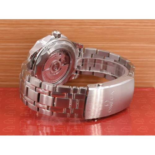 Diver 300 M CO‑AXIAL MASTER CHRONOMETER 42 MM