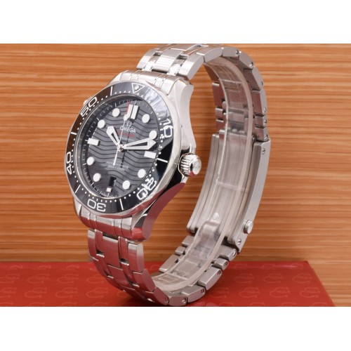 Diver 300 M CO‑AXIAL MASTER CHRONOMETER 42 MM