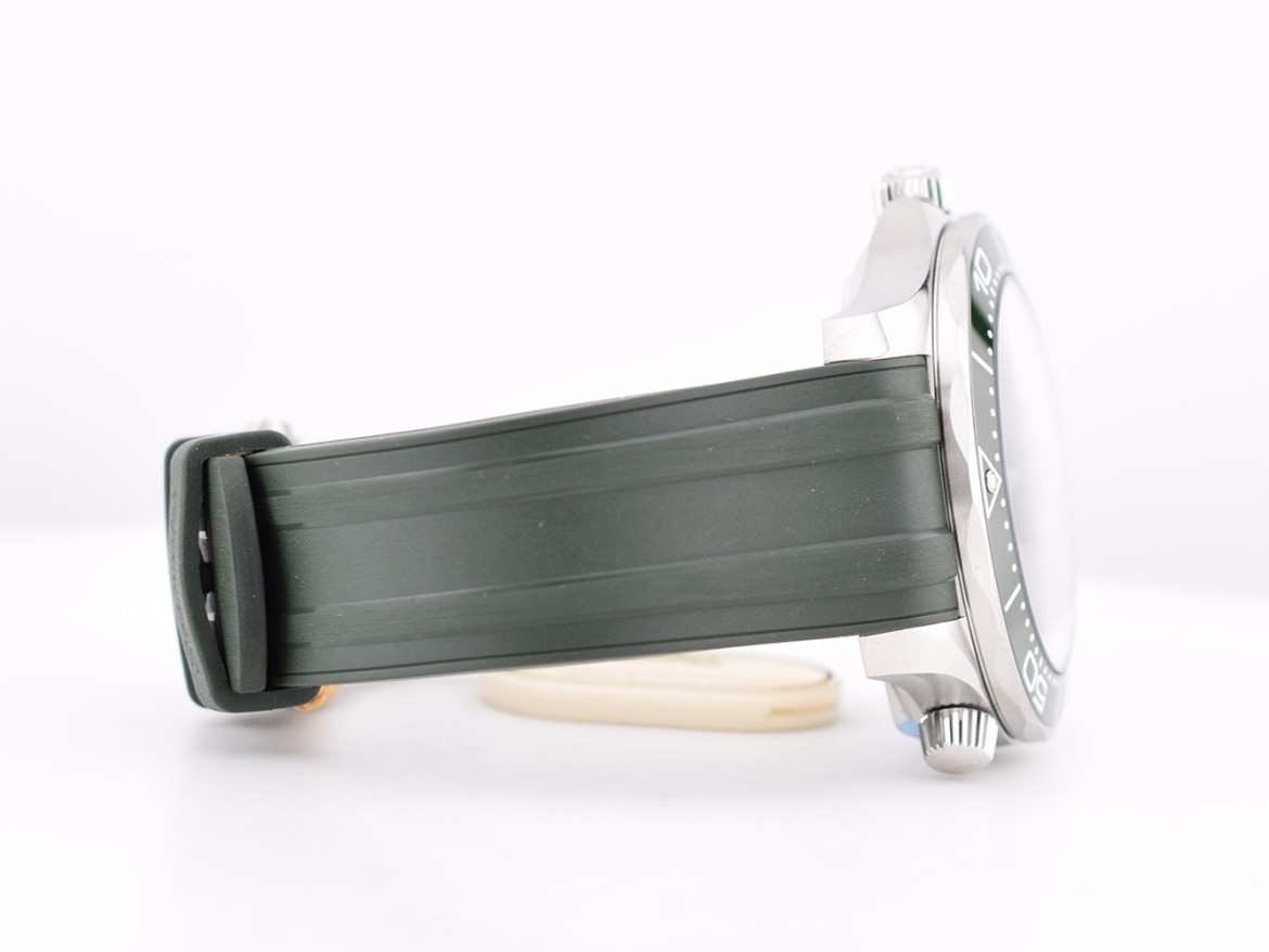 Diver 300 M CO‑AXIAL MASTER CHRONOMETER 42 MM