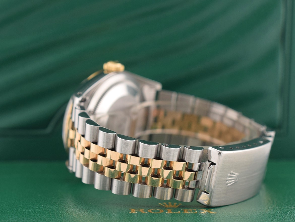 16233 Silver Dial With Diamonds - Full Set 36mm