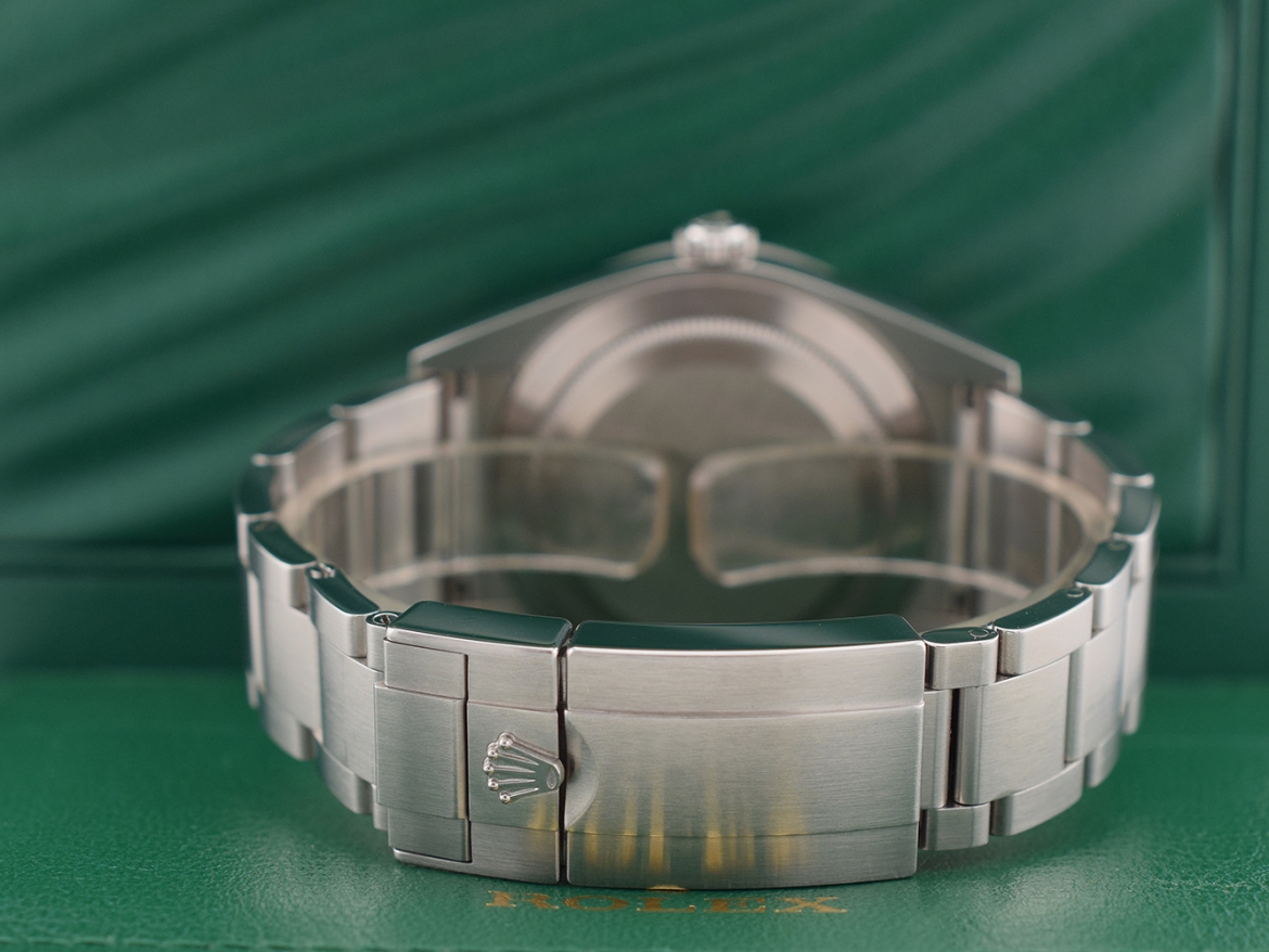 214270 Full Set Like New