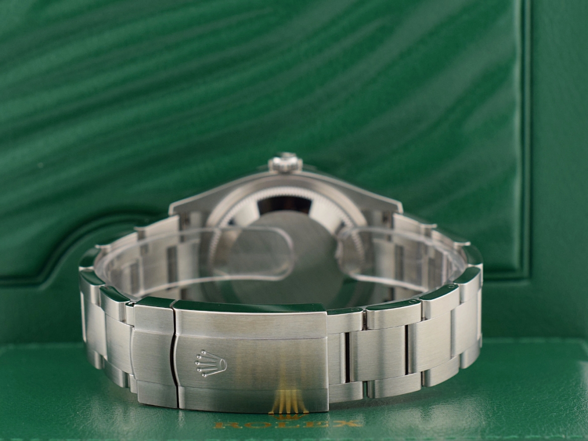 126000 Tiffany 36mm - New 2023