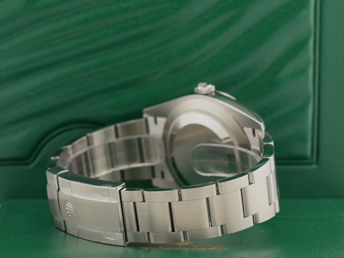 41mm ref. 124300 Black Dial New