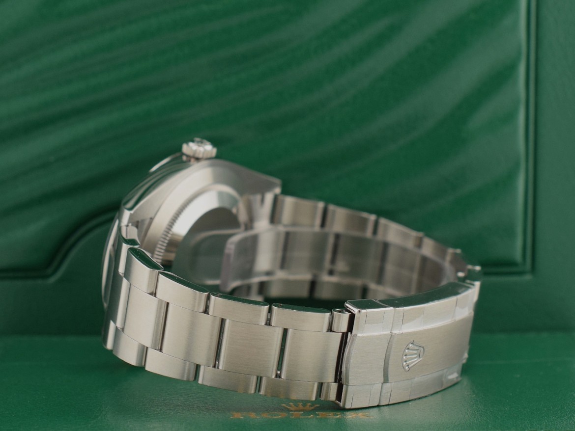 41mm ref. 124300 Black Dial New