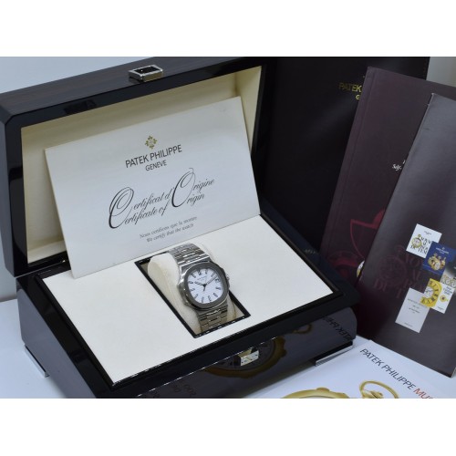 5711/1A - White Dial - Full Set like New