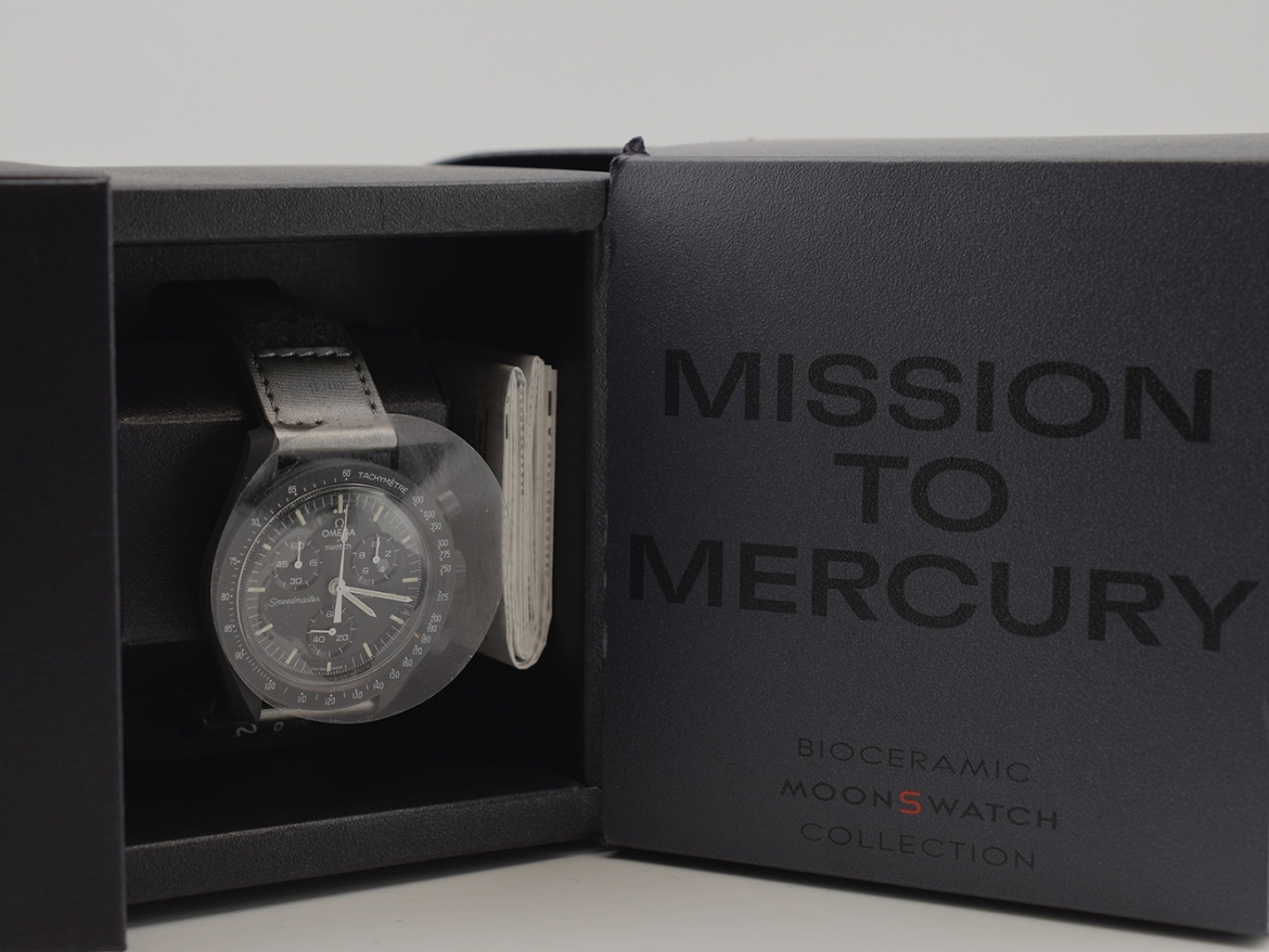 Omega Moonswatch Collection 11PZ. new