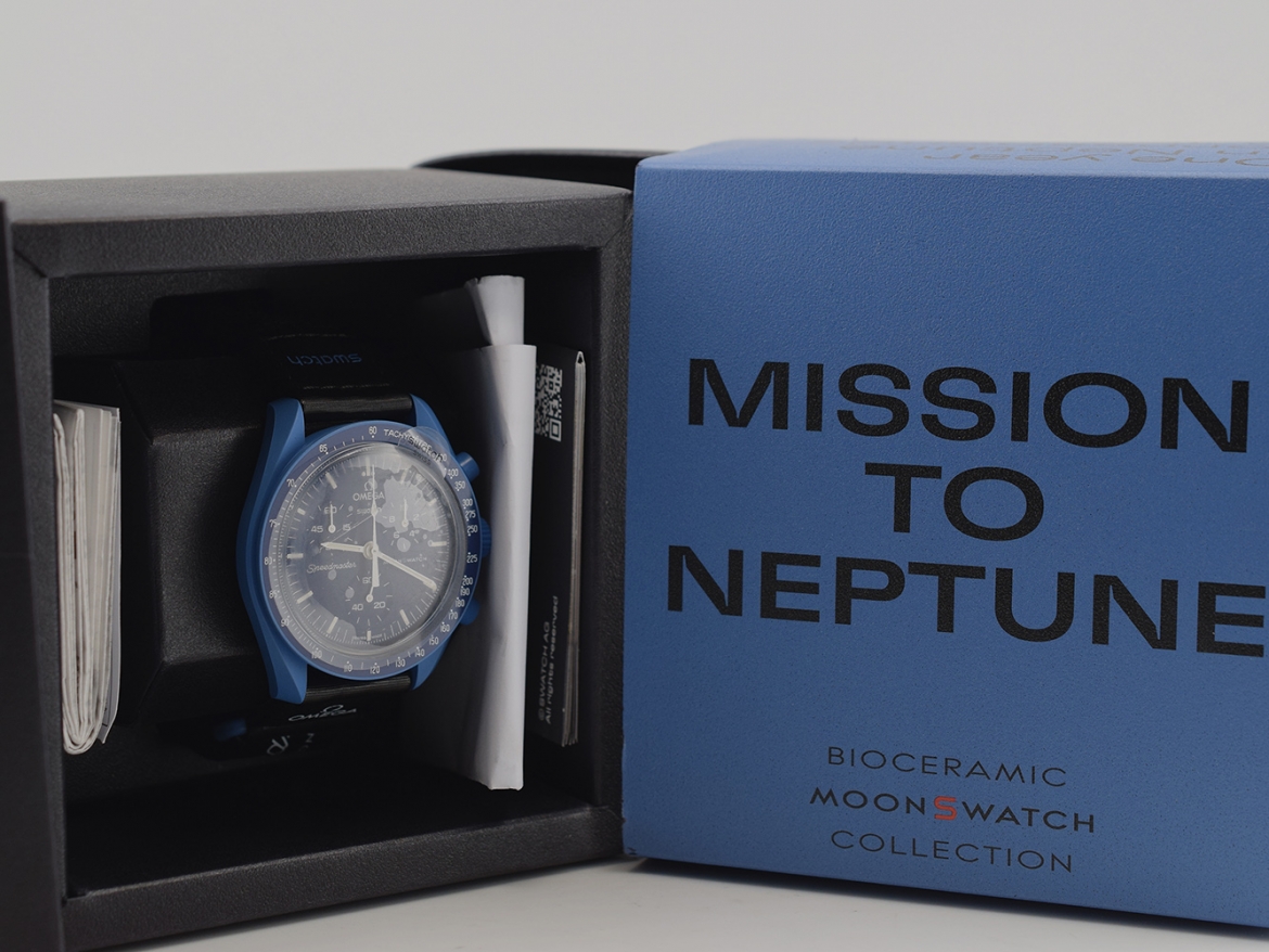 Omega Moonswatch Collection 11PZ. new