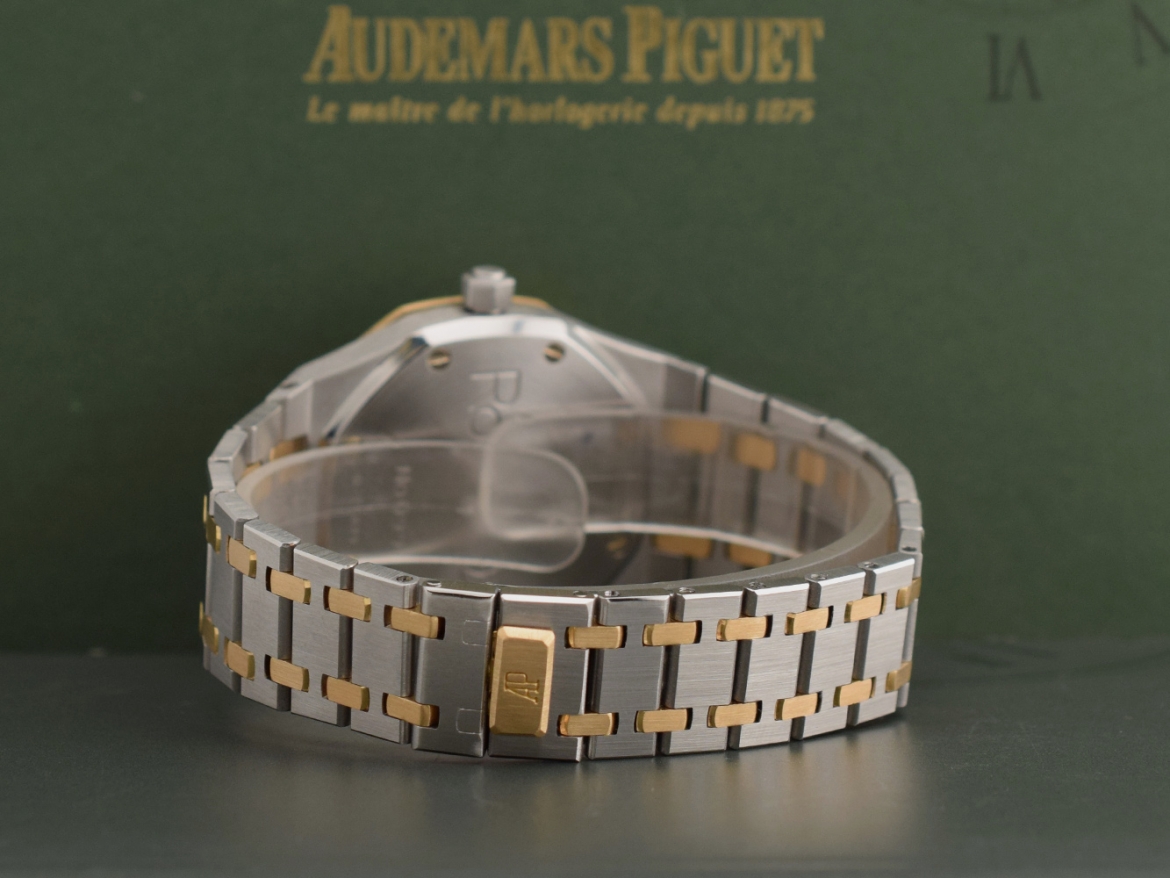 Dual Time Vintage  Ref 25730SA Gold Steel Papers  like new