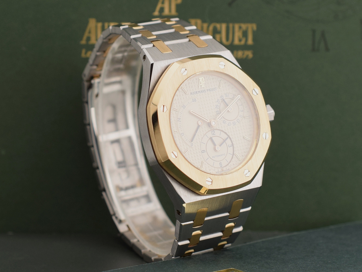 Dual Time Vintage  Ref 25730SA Gold Steel Papers  like new