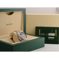 116610LN Like new 2012 - Full set