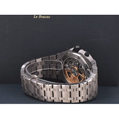 Titanium Grey 42mm Full set.   Like New