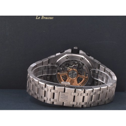 Titanium Grey 42mm Full set.   Like New