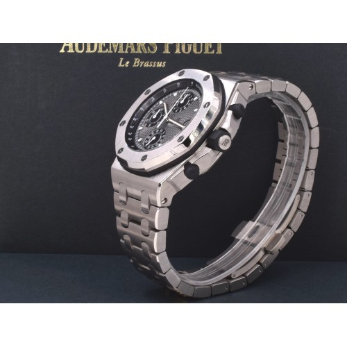 Titanium Grey 42mm Full set.   Like New