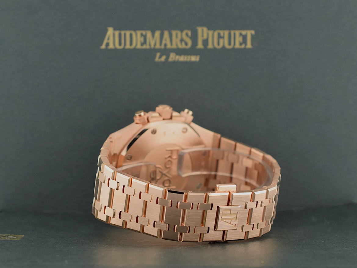 26320OR Chronograph Certified - Like new 2017