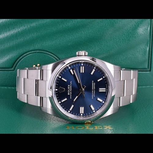 36mm blue Like new. Full set