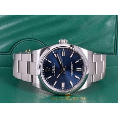 36mm blue Like new. Full set