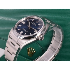 36mm blue Like new. Full set