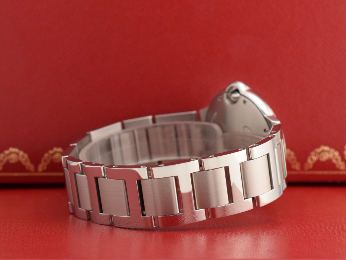 W4BB0017 Diamond bezel - Like new 2019