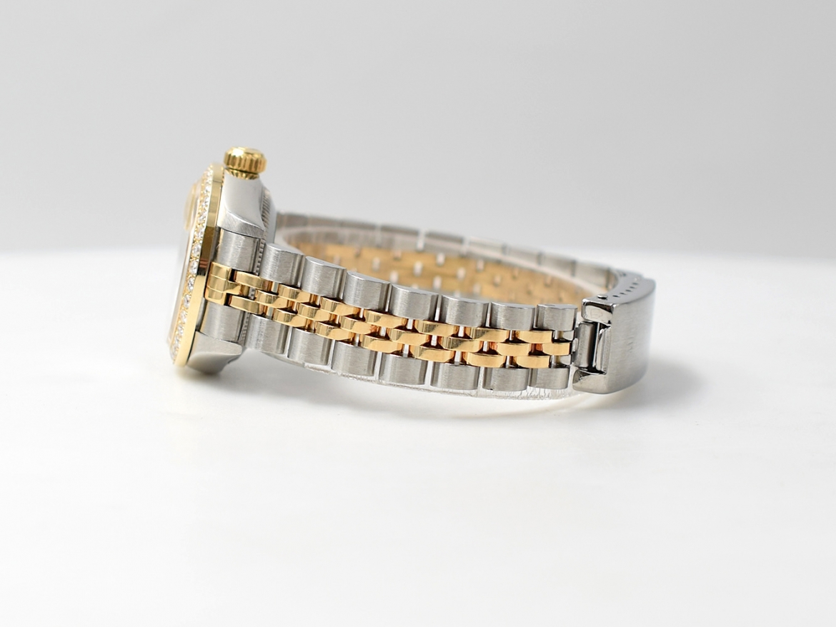 69173 White Roman Dial With Diamonds & After Diamonds Bezel - Full Set 26mm