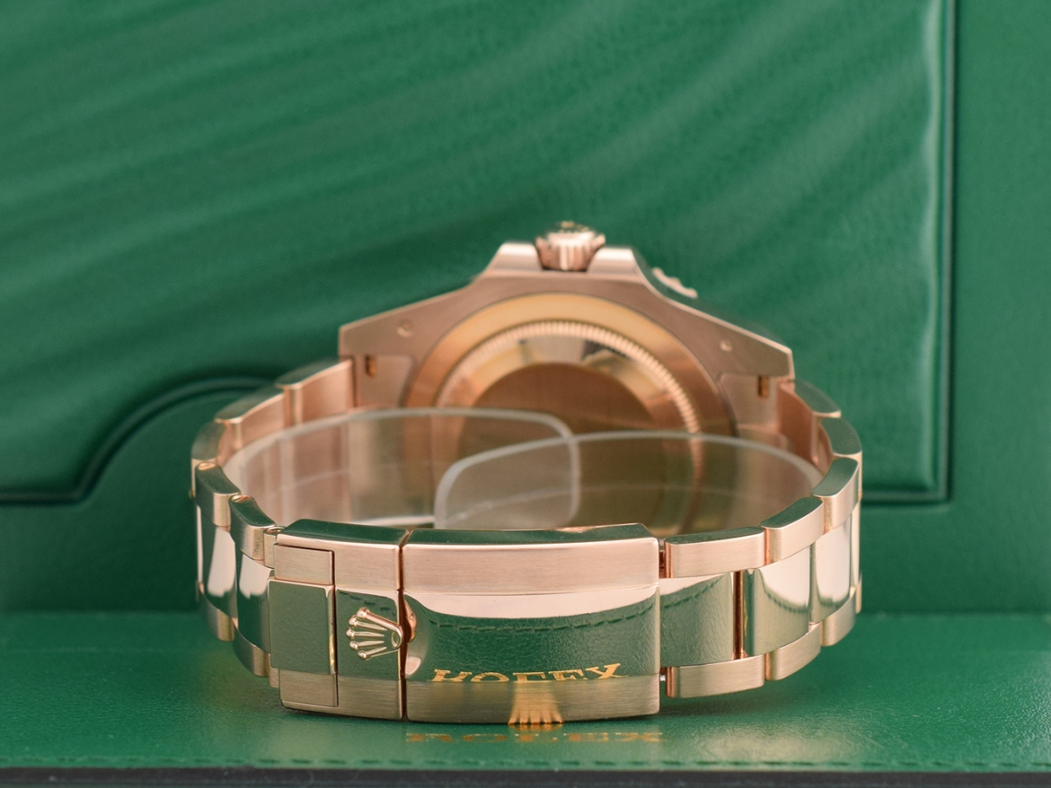 126715CHNR - Like New Full Set ITA