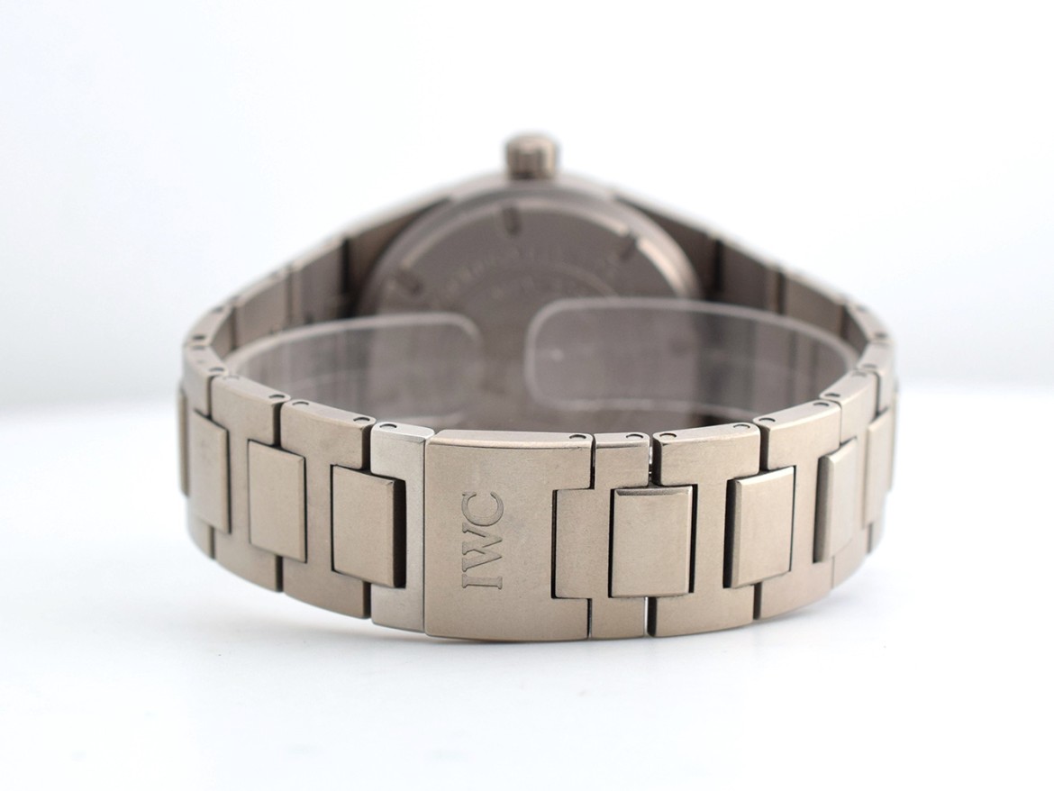 IW322702 Ingenieur Limited edition Titanium