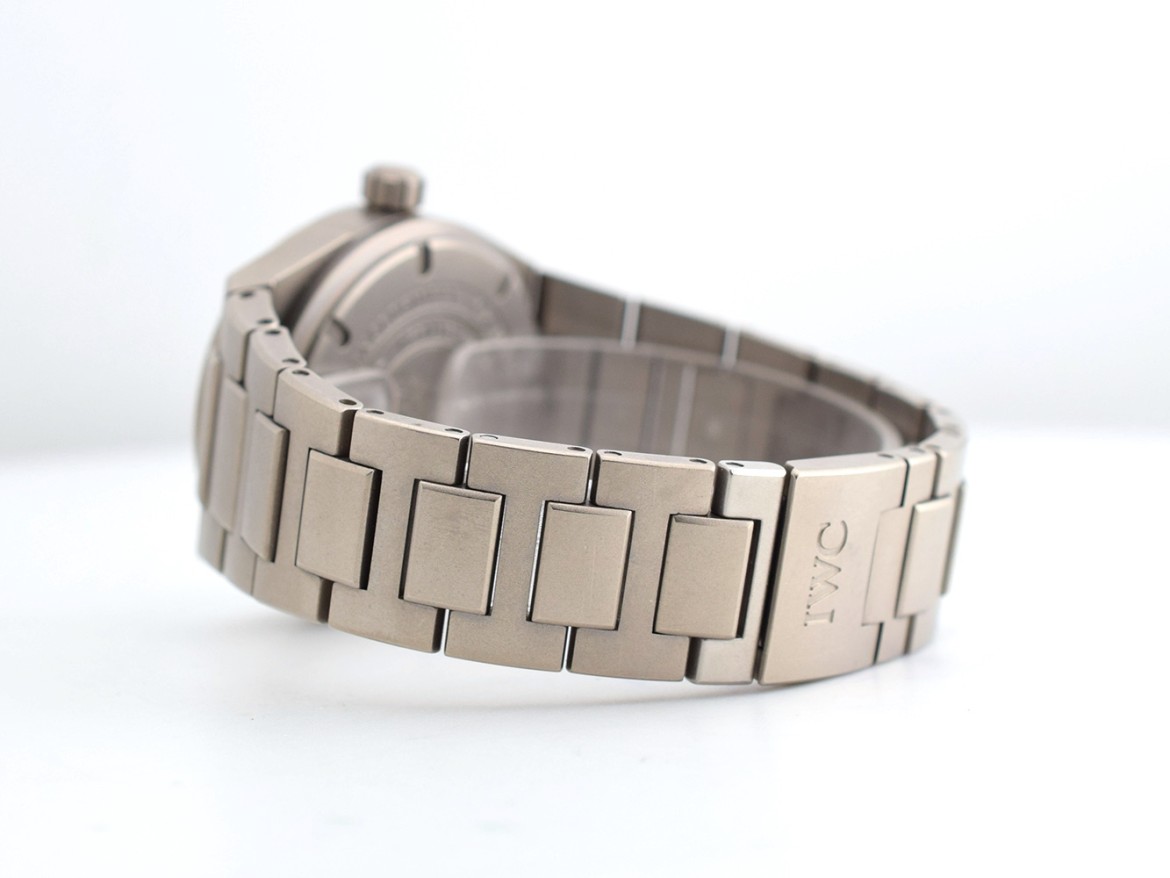 IW322702 Ingenieur Limited edition Titanium